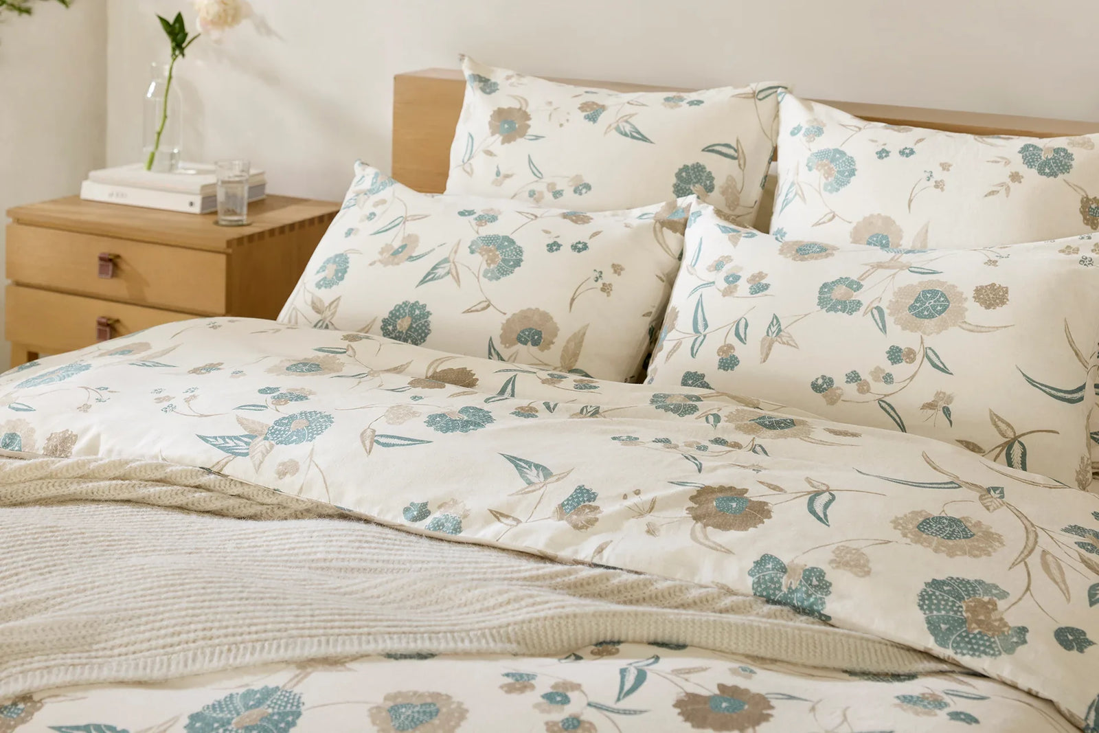 Coyuchi Natural w Surf Aurora Print Duvet Cover