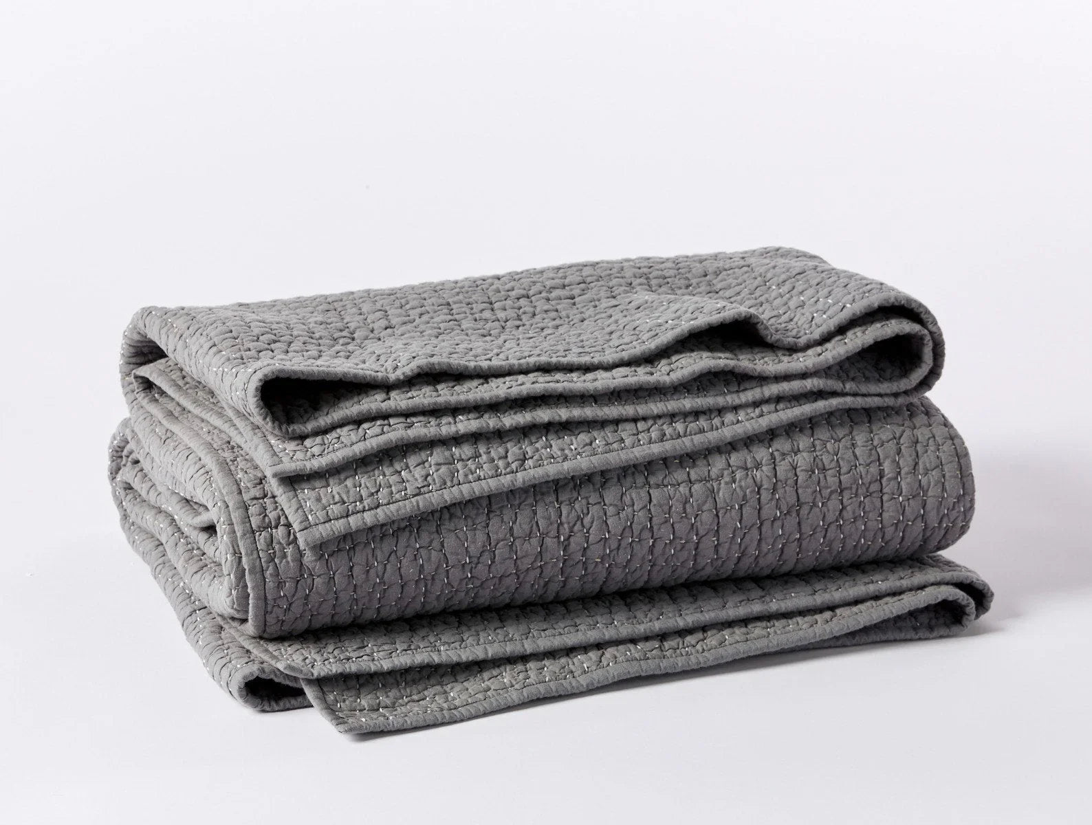 Edredón orgánico cosido a mano con guijarros