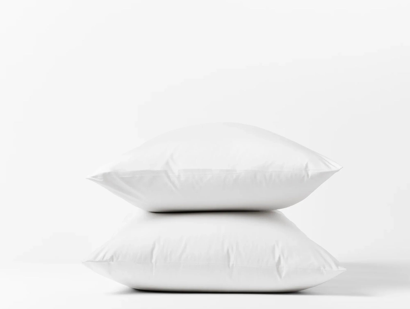 Coyuchi Alpine White Refined Organic Percale Sheet Set