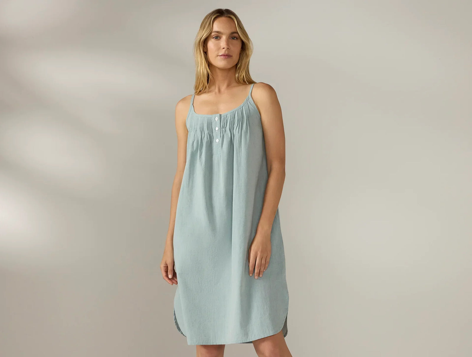 Coyuchi Women's Isla Organic Cotton Nightgown
