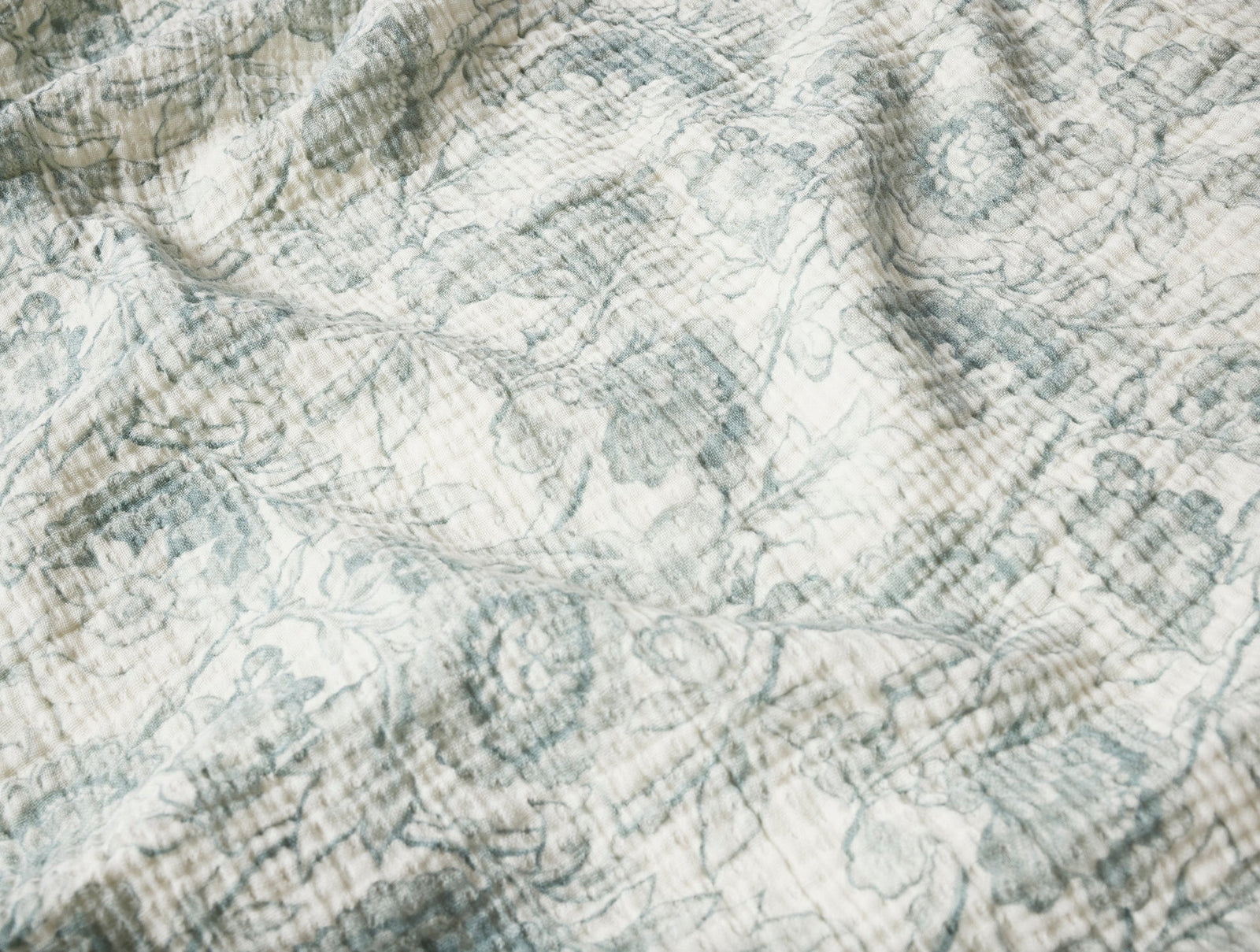 Coyuchi Balboa Organic Matelasse Print Throw