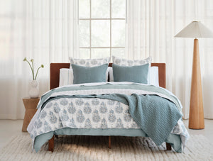 Coyuchi Flores Handstitched Organic Quilt