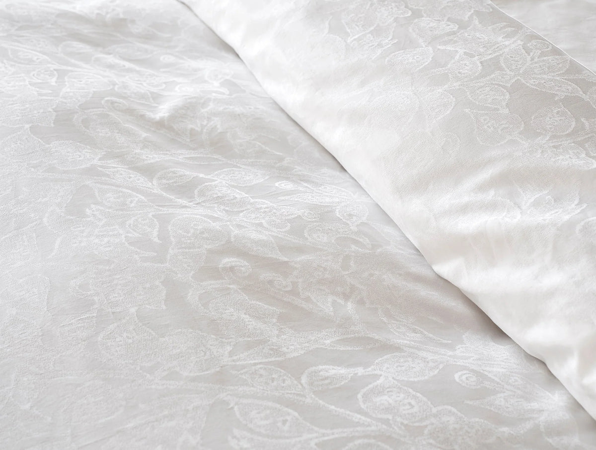 Coyuchi King Cal King Alpine White Heritage Organic Percale Jacquard Duvet Cover