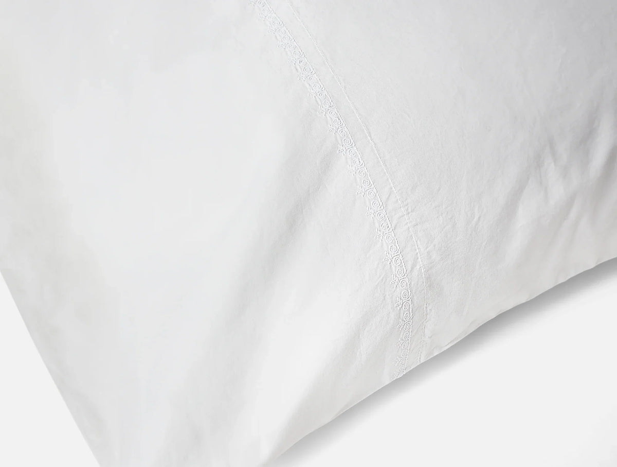 Coyuchi Pillowcase Set - Standard Queen Alpine White Floret Embroidered Organic Percale Sheet Set