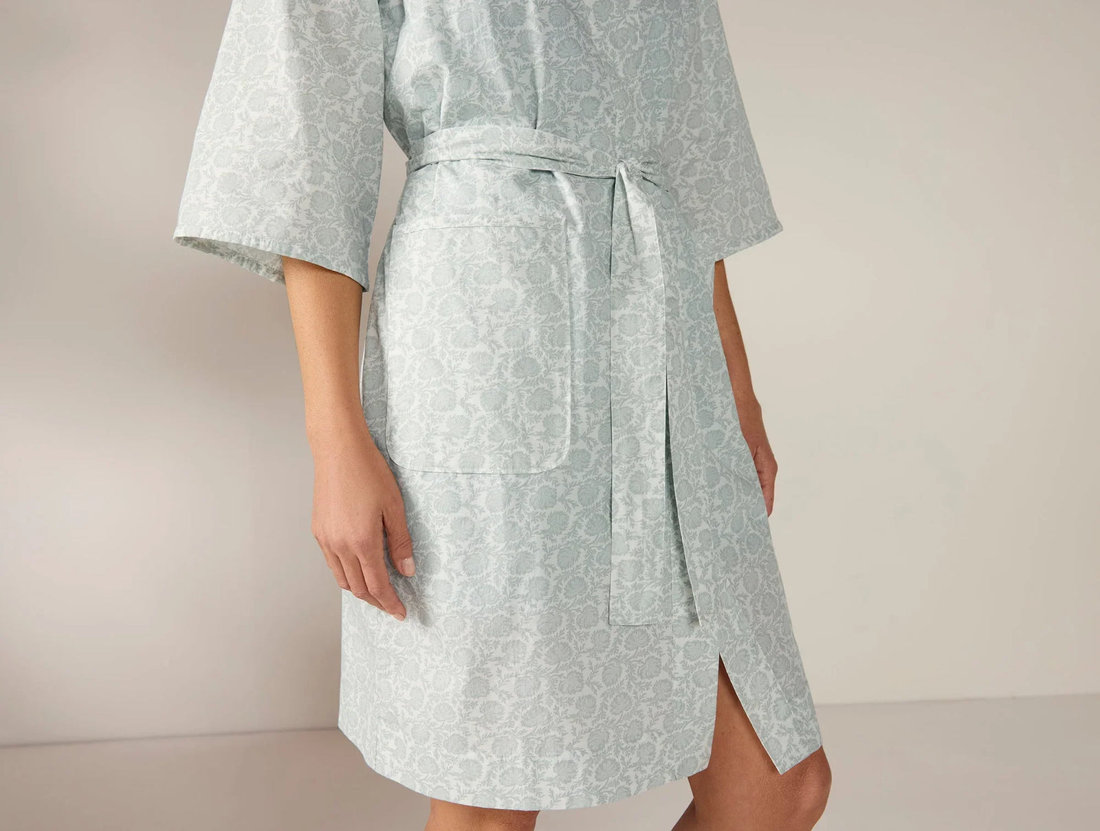 Coyuchi Small Dew Robles Women’s Isla Organic Cotton Robe