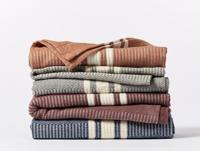 Cirrus Supersoft Organic Cotton Throw - Thumbnail 5