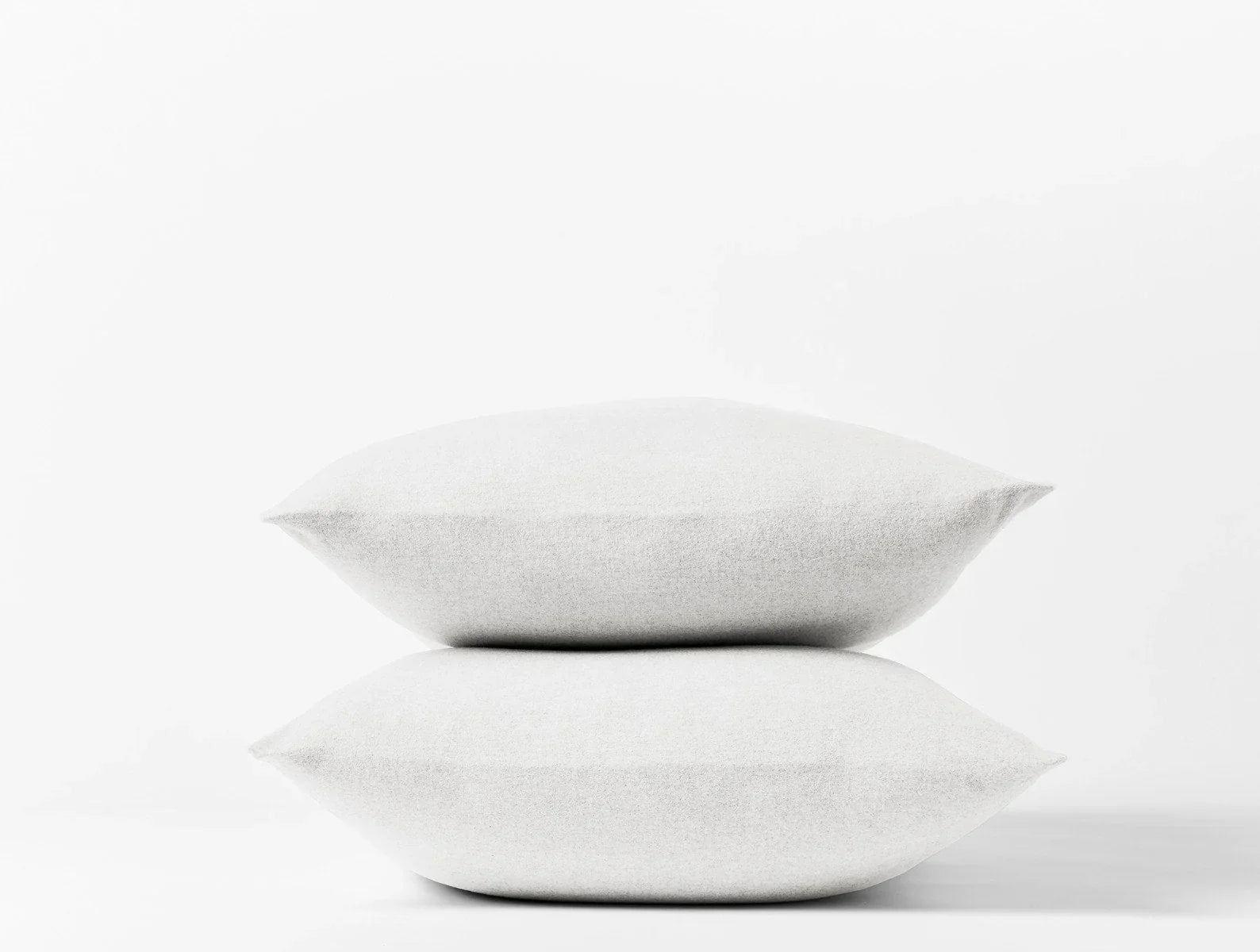 Coyuchi Pillowcase- Standard Alpine White Cloud Brushed Organic Flannel Sheet Set