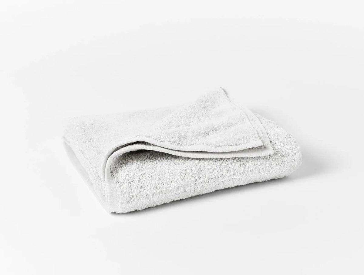 Coyuchi Bath Sheet Alpine White Cloud Loom Organic Towels &amp; Bath Mat