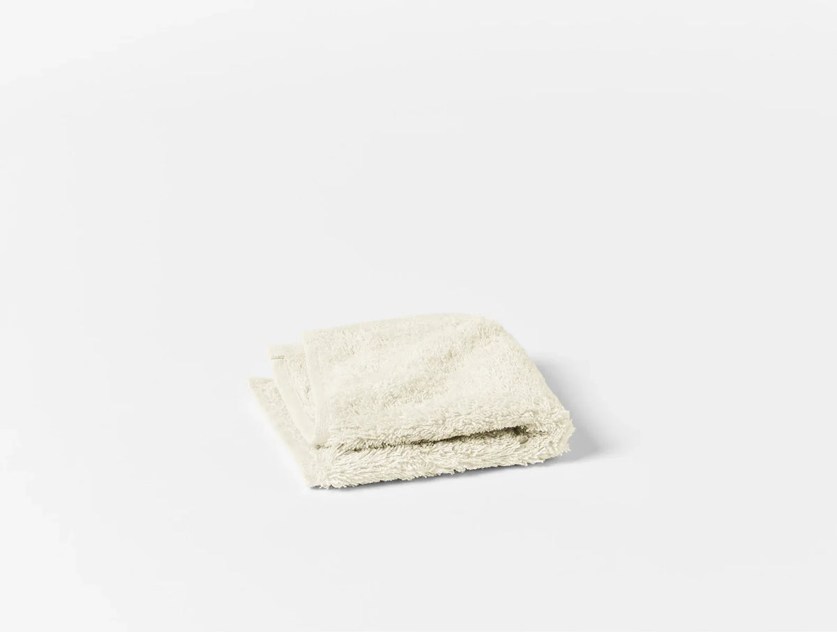 Coyuchi Wash Cloth Undyed Cloud Loom Organic Towels &amp; Bath Mat