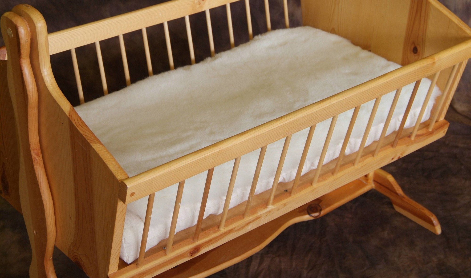 Holy Lamb Organics Bassinet Happy Lamb Fleece