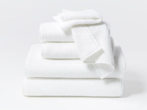 Coyuchi Alpine White Temescal Organic Towels & Bath Mat